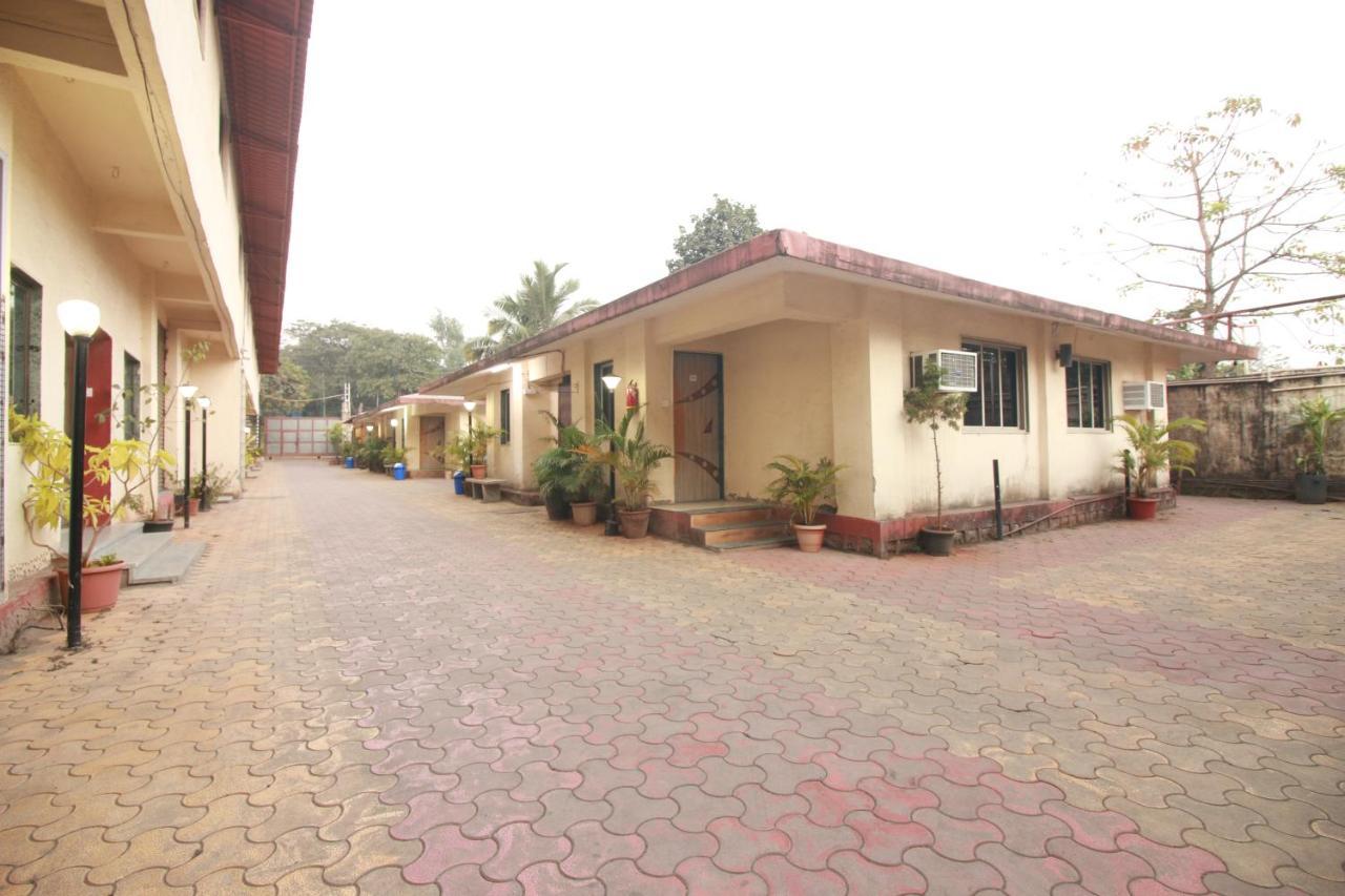 Hotel Nest Inn Residency Bhiwandi Esterno foto