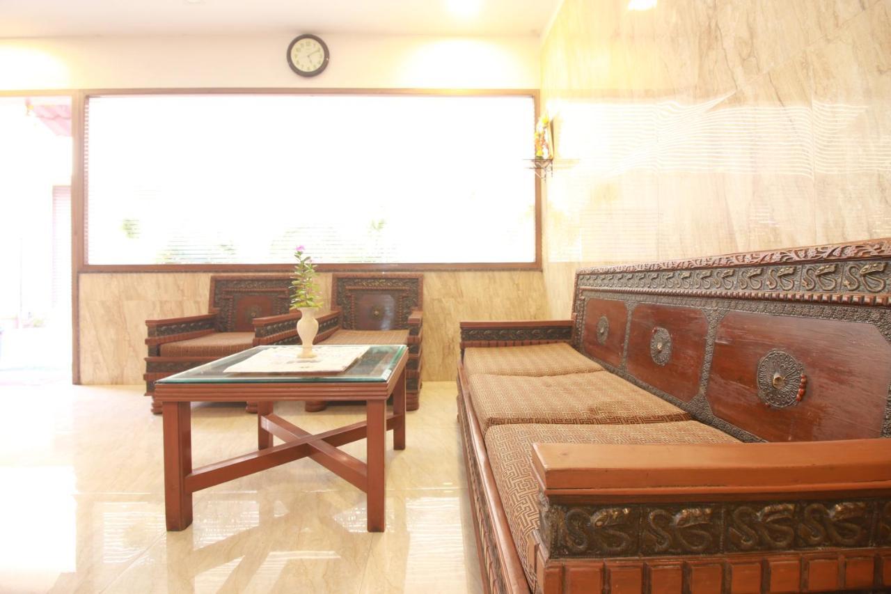 Hotel Nest Inn Residency Bhiwandi Esterno foto