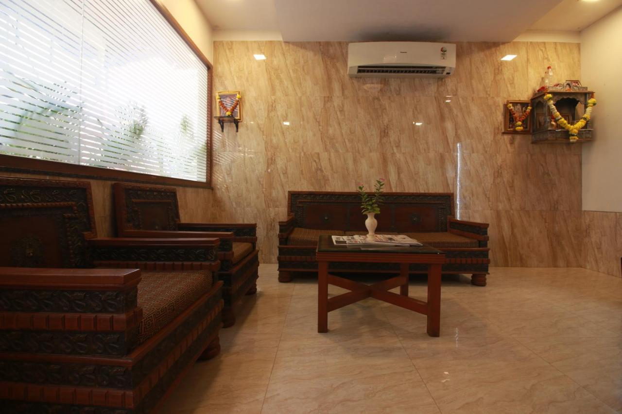 Hotel Nest Inn Residency Bhiwandi Esterno foto