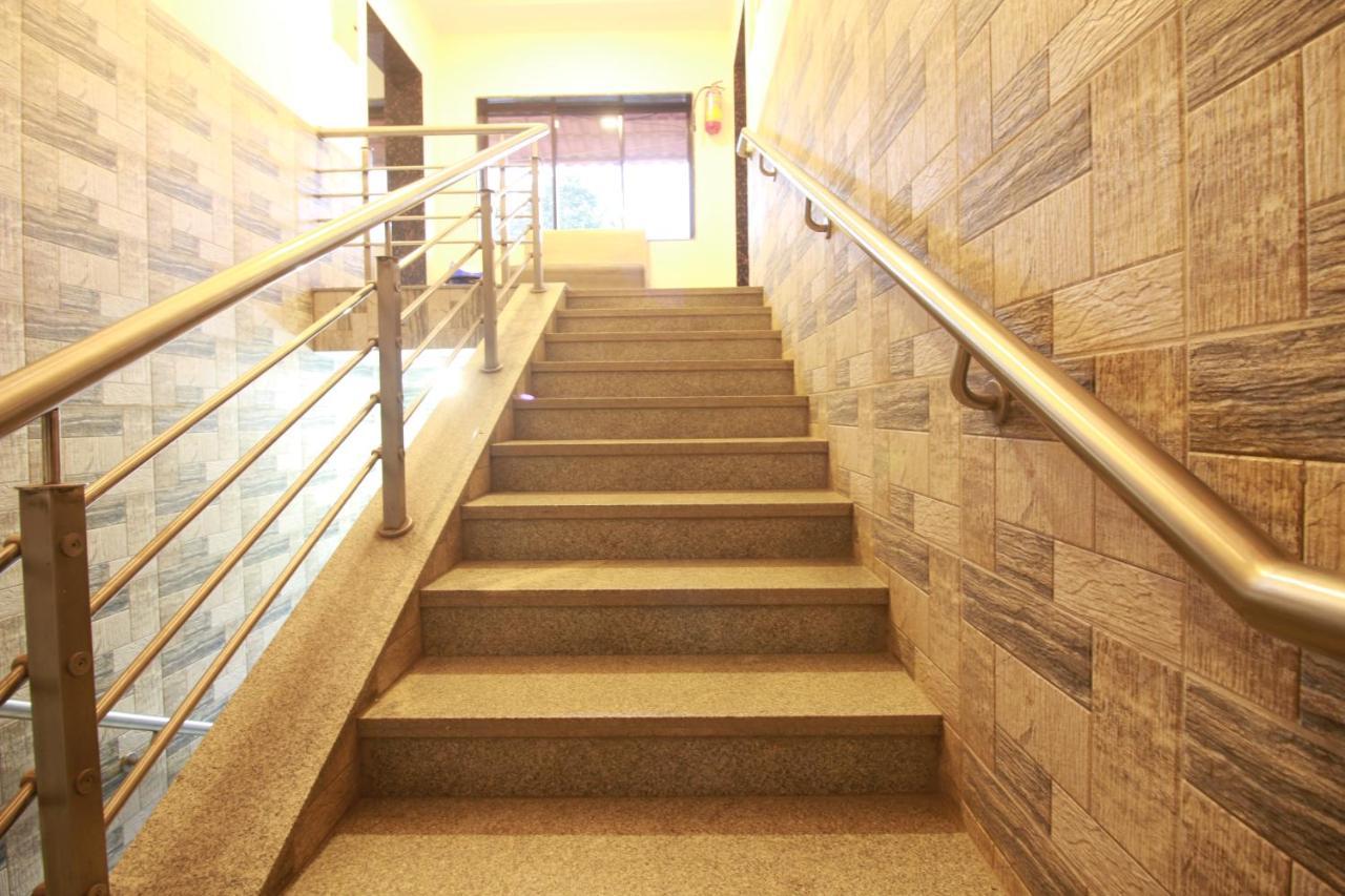 Hotel Nest Inn Residency Bhiwandi Esterno foto