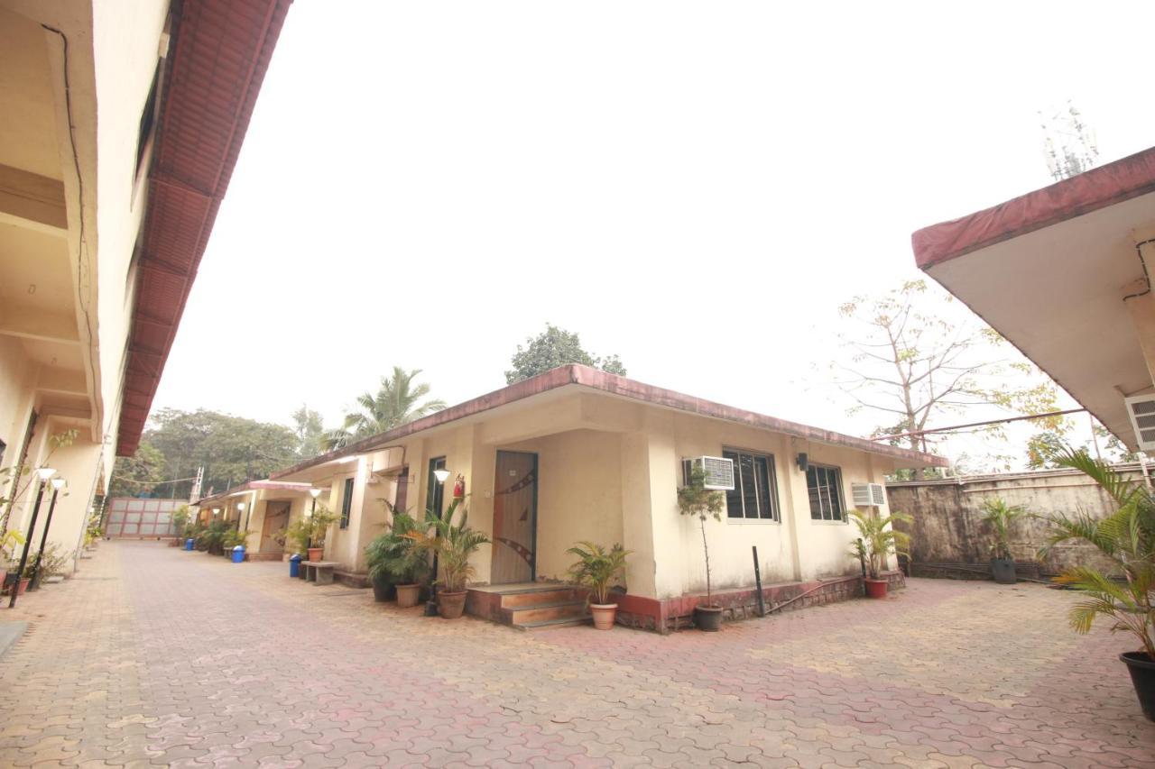Hotel Nest Inn Residency Bhiwandi Esterno foto
